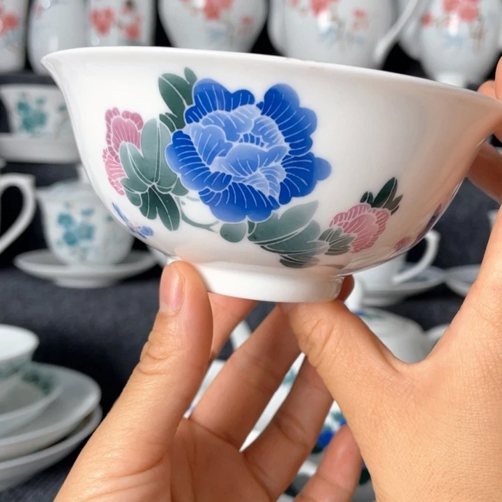 景德镇陶瓷芙蓉花碗