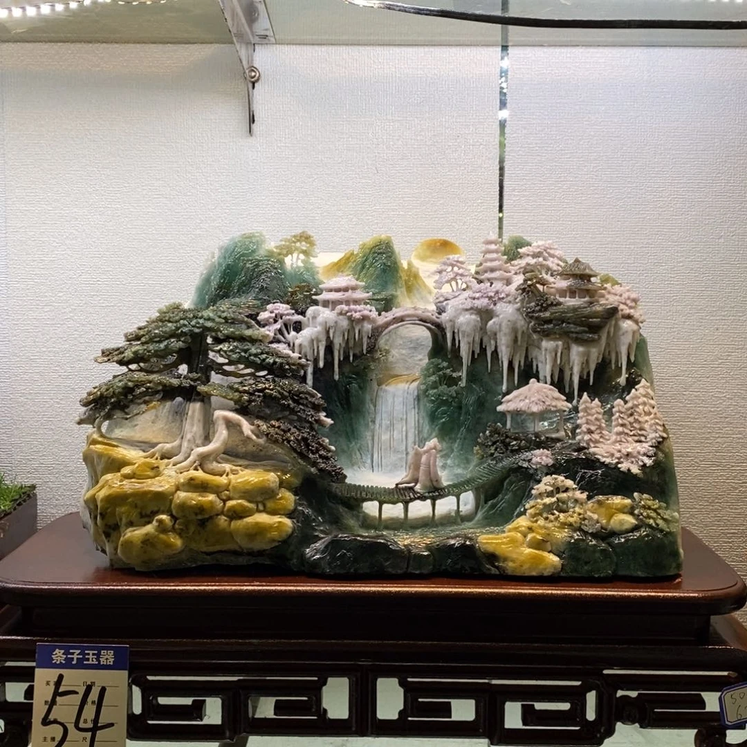 蛇纹石玉摆件未镶嵌