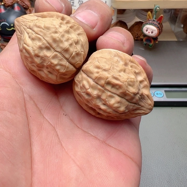 文玩核桃吊坠34尺龟甲纹