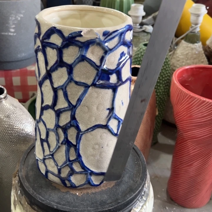 陶瓷花瓶摆件外贸出口（微瑕）高25口11公分磕碰