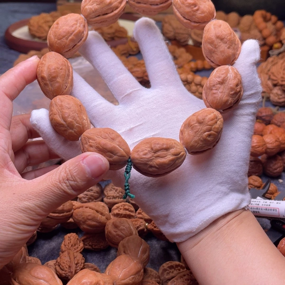 和***宋文玩核桃吊坠秋子