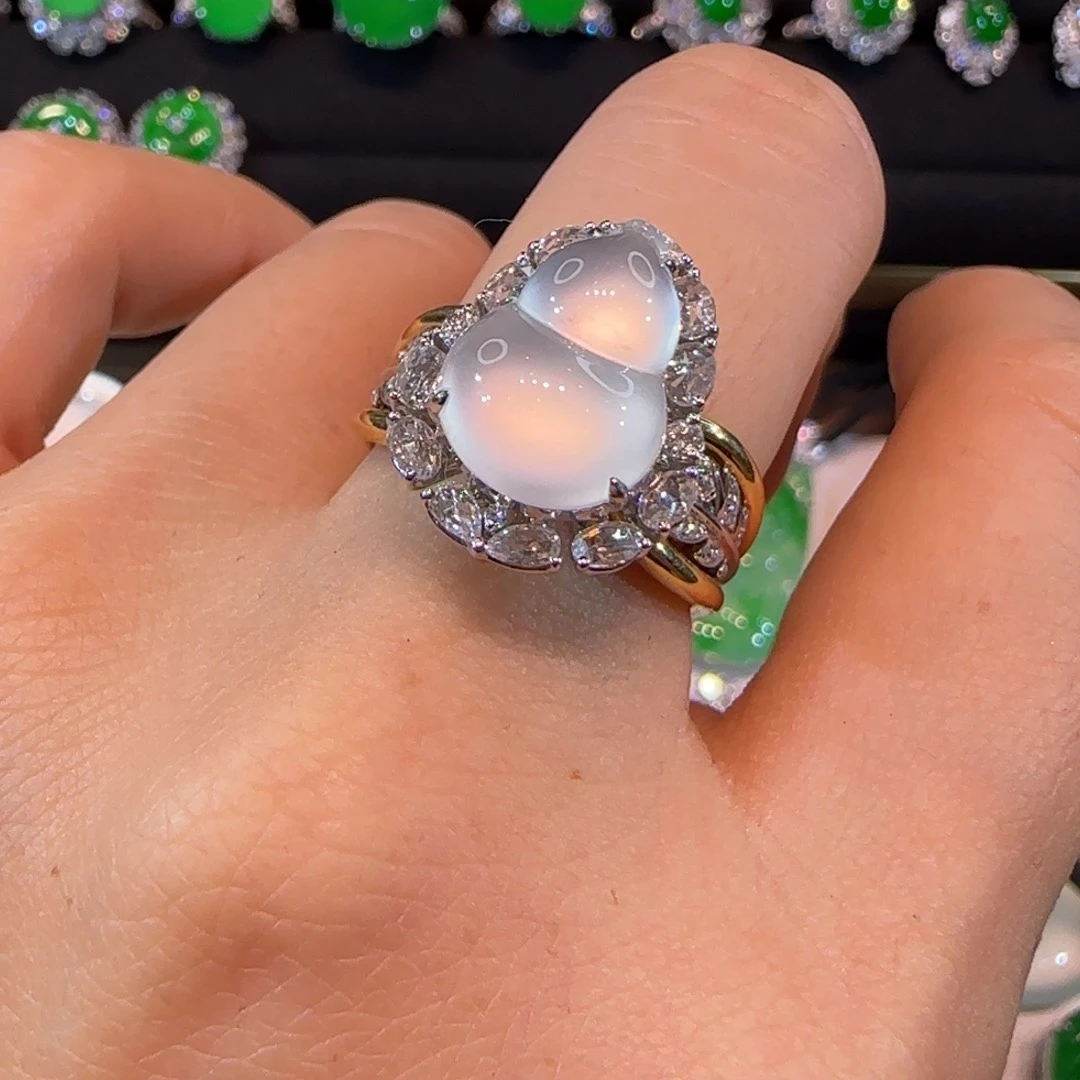 翡翠戒指18K金镶嵌葫芦