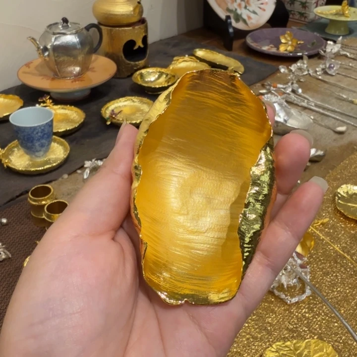 青*哈哈哈哈啊哈哈哈哈哈