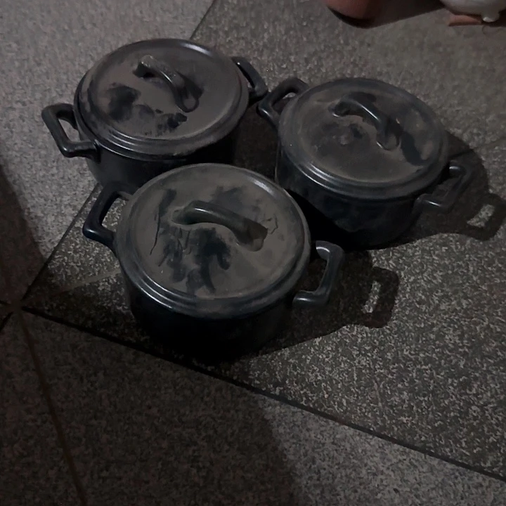 瓷片腿**长陶瓷盘子碗啥都有