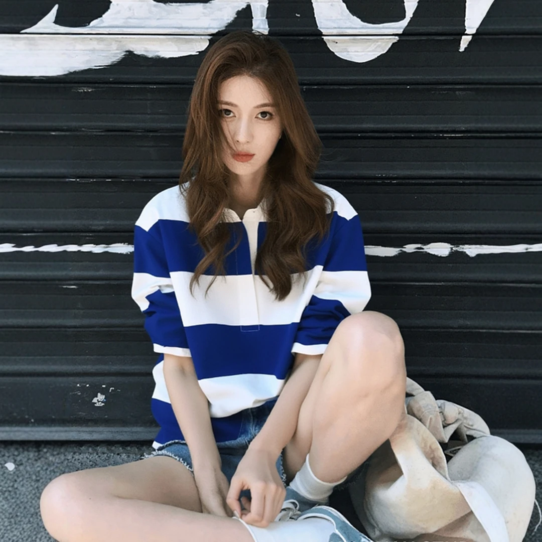 蓝白撞色百搭休闲长袖卫衣女2025早秋季小个子韩系氛围感穿搭上衣