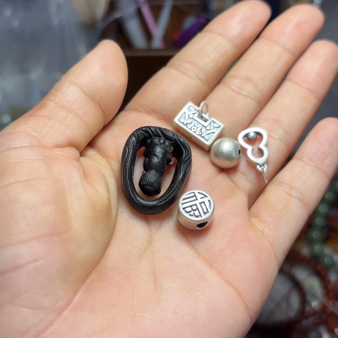 南红玛瑙手链未镶嵌伊*