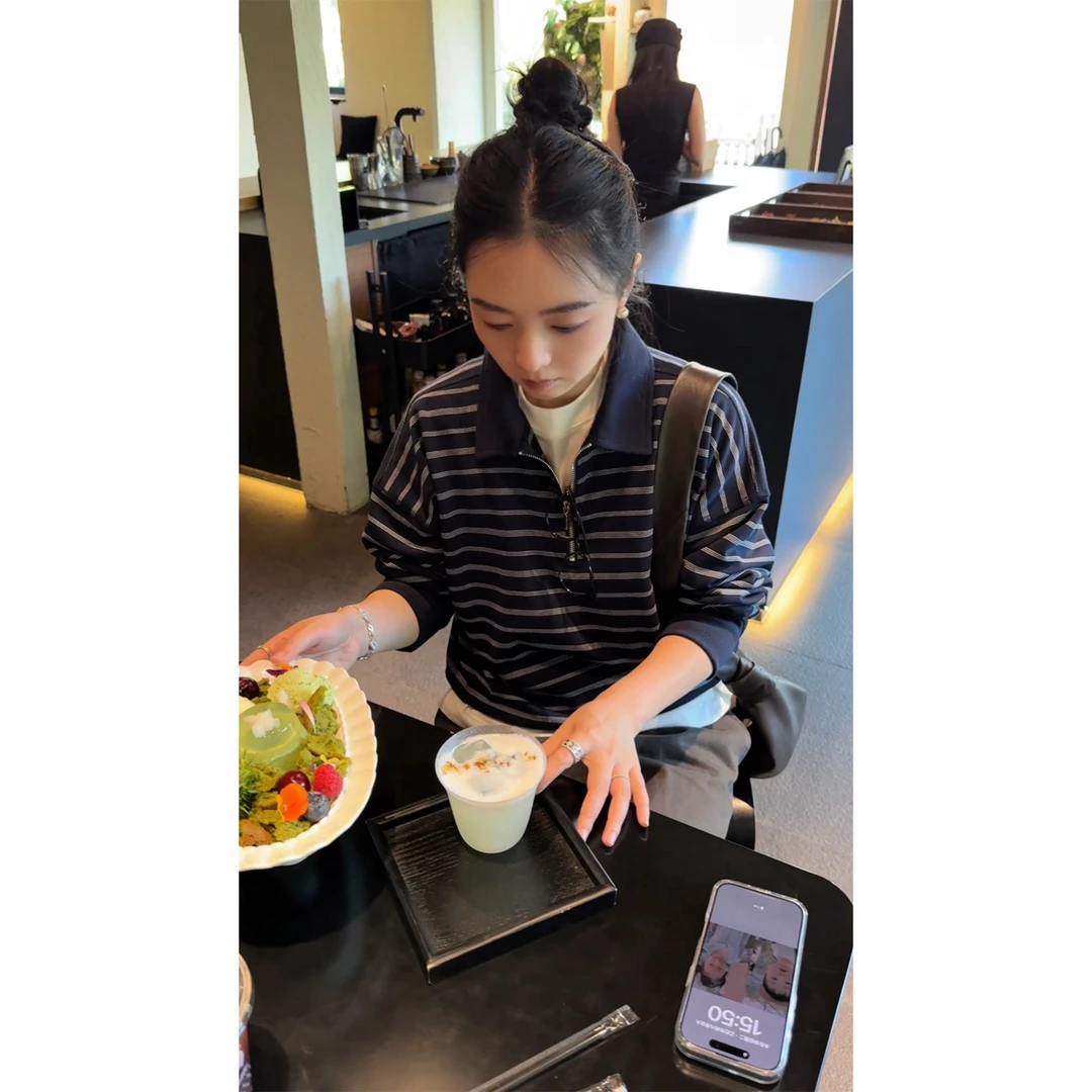 苏安家｜“高智卫衣”配色绝美很miu的geek chic条纹毛圈翻领卫衣