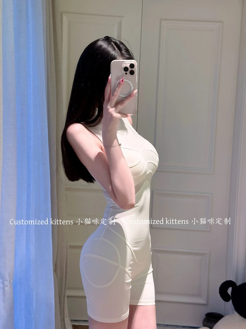 方圆同款连体衣性感辣妹白色纯欲风气质修身显瘦包臀连体高级感