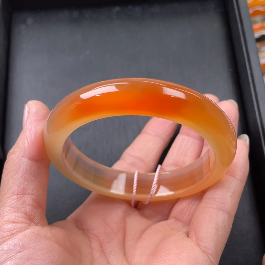 玛瑙/玉髓手镯未镶嵌59圈口