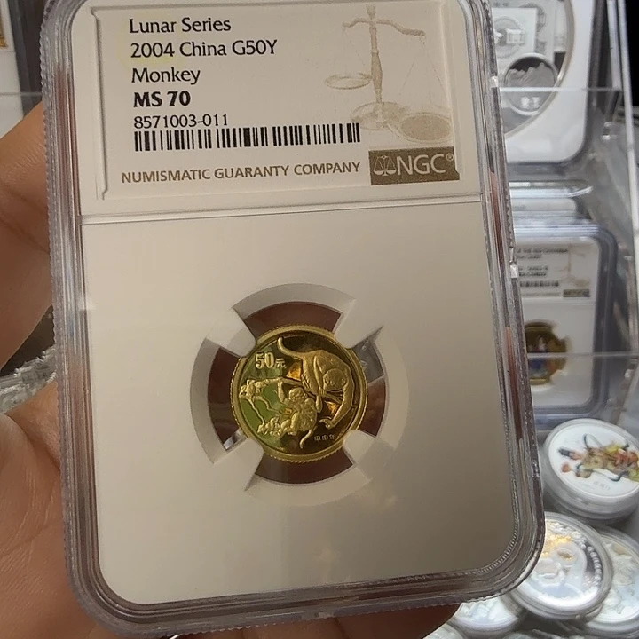 乐***所纯金2004年本金猴带证书