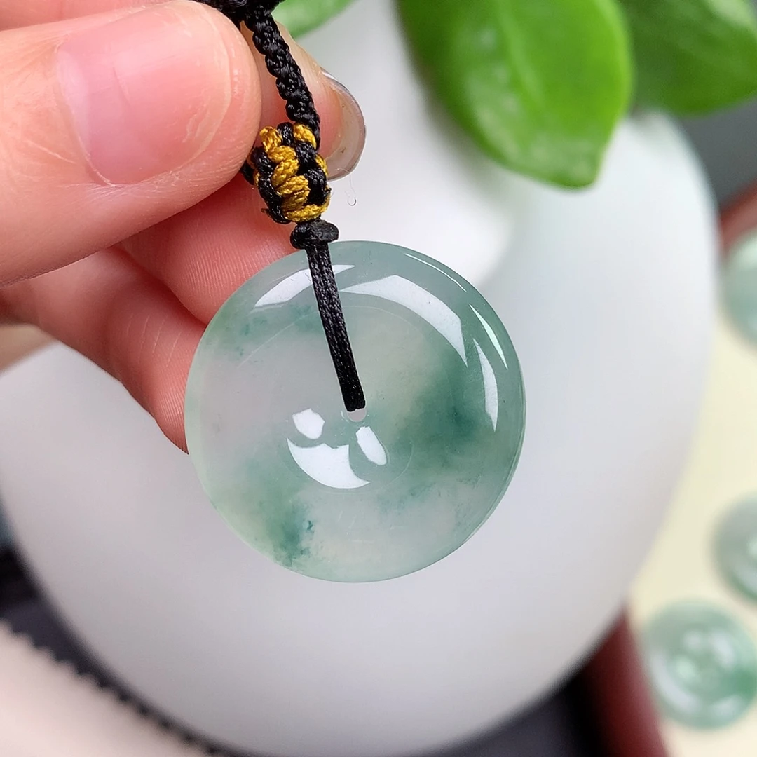 翡翠未镶嵌颈饰平安扣 25.7-6.0mm