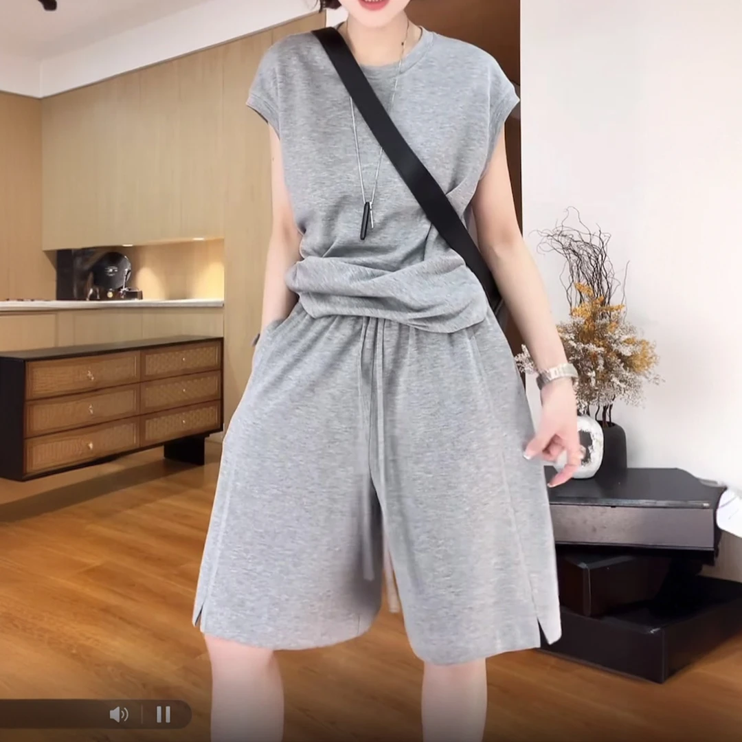 夏薄款纯色极简风休闲两件套装大码女装宽松显瘦T恤阔腿运动短裤