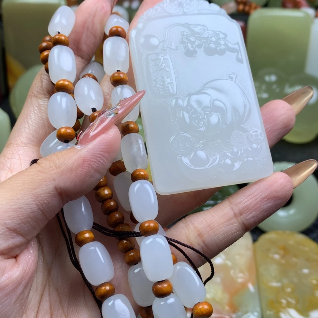 新疆昆仑山料牌子