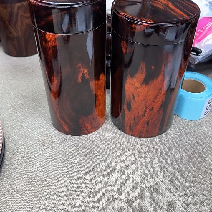 卡***特大红酸枝茶叶罐两个