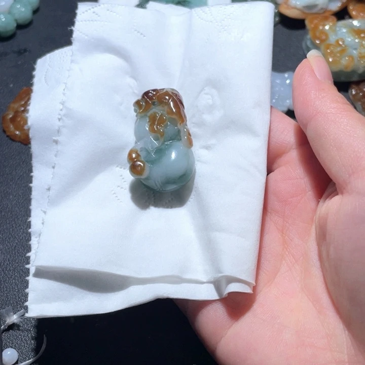 【闪购商品】翡翠颈饰未镶嵌天然翡翠