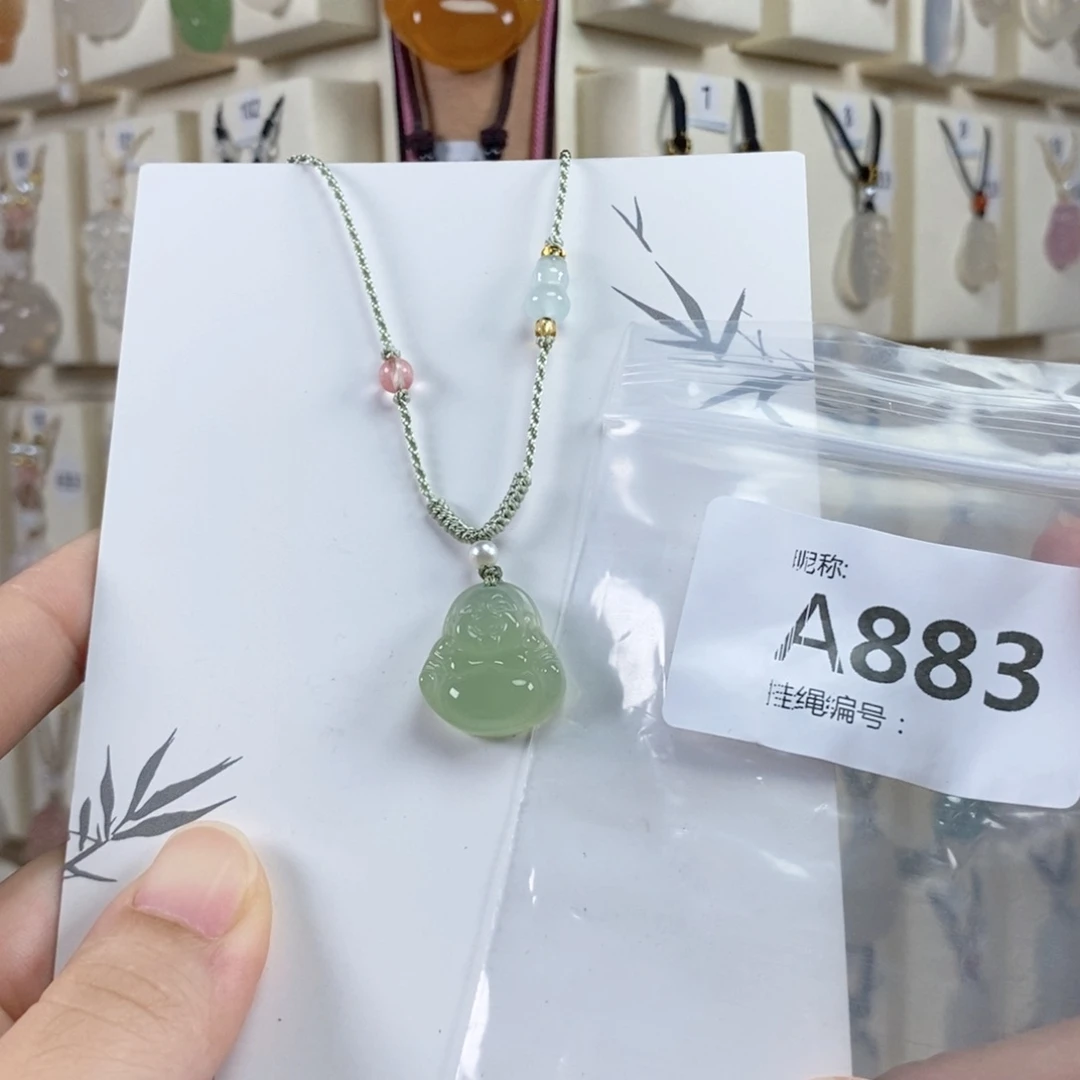 未镶嵌颈饰玛瑙/玉髓迷****?