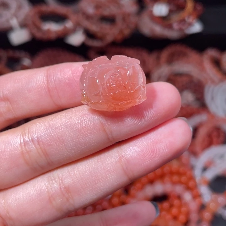 南红玛瑙未镶嵌牡丹花1490打孔备注