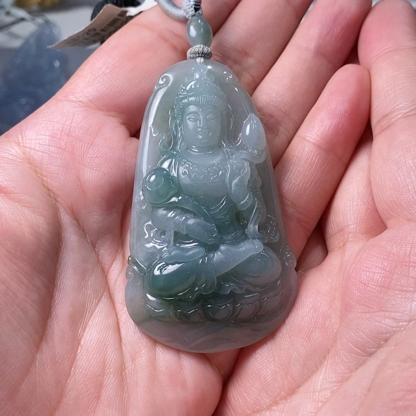 【闪购商品】翡翠颈饰未镶嵌吴*祖。