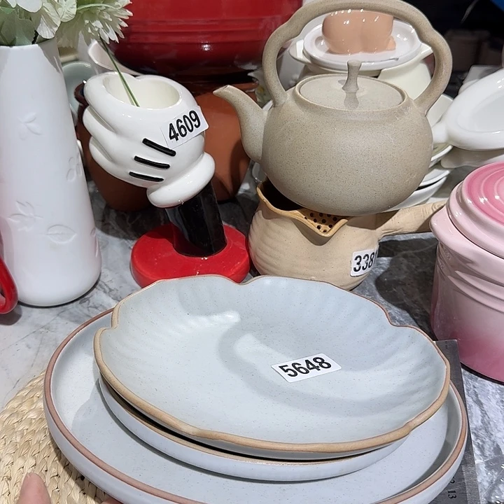 瓷片微瑕陶瓷。  5648