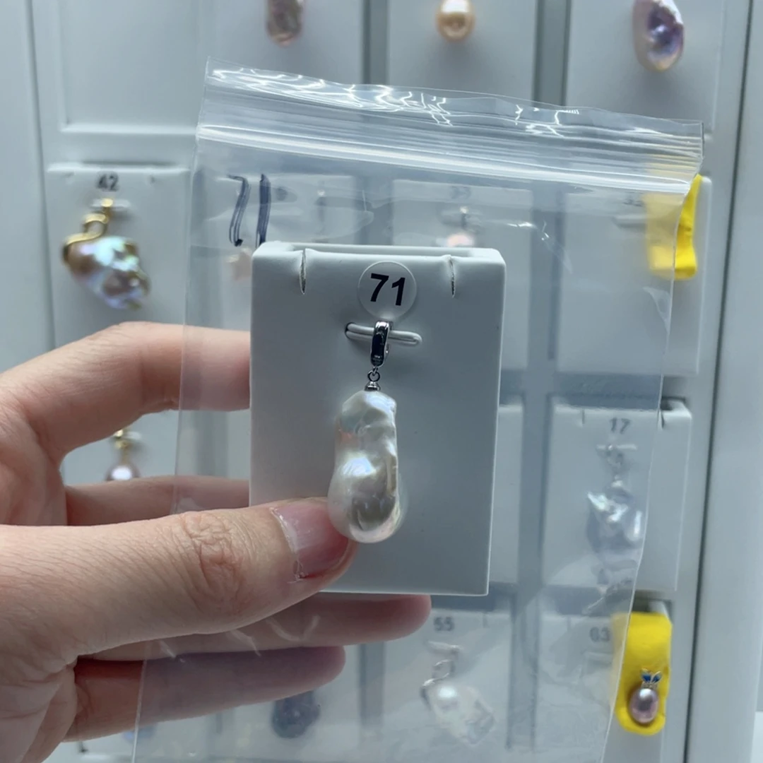 合金颈饰淡水珍珠