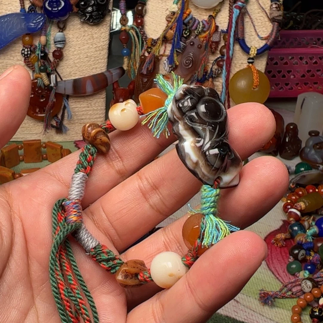 玛瑙/玉髓颈饰未镶嵌