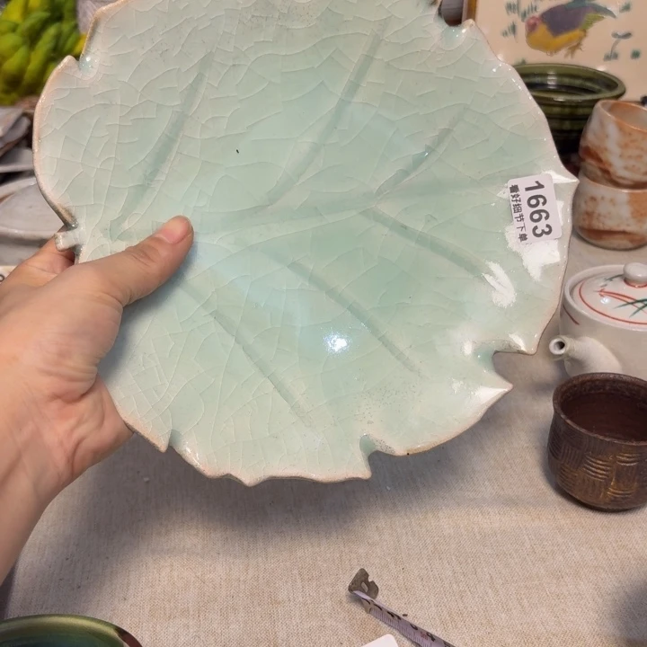 陶泥一个大盘子的饺子