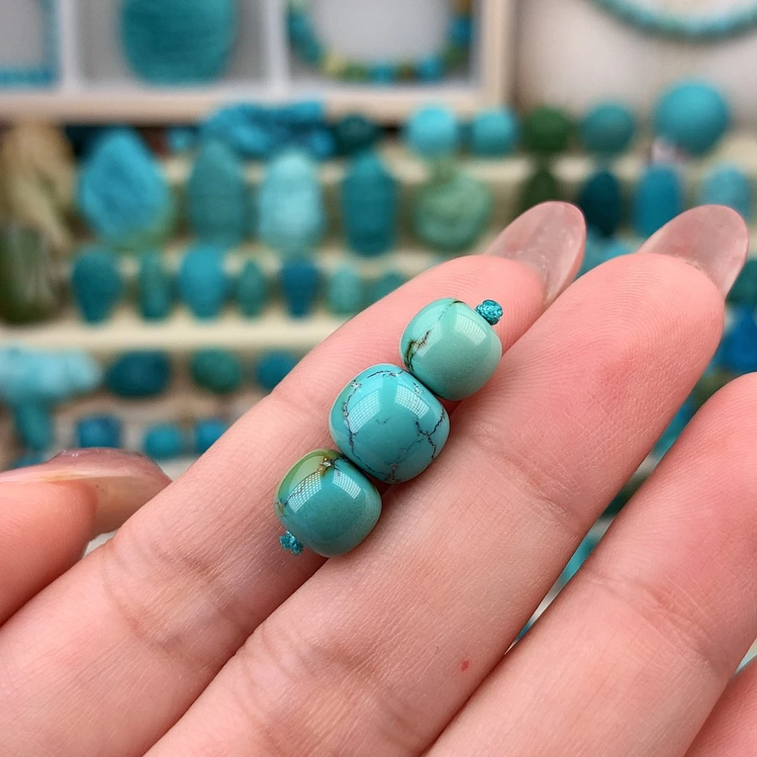 未镶嵌绿松石珠宝奇石