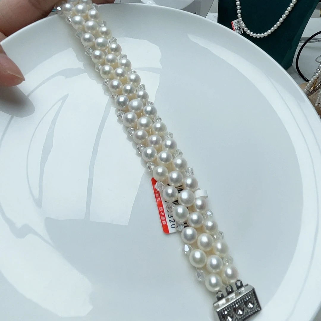 颈饰未镶嵌淡水珍珠