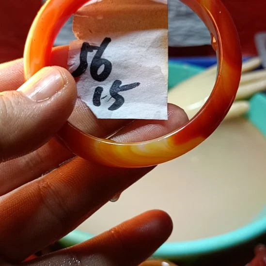 玛瑙/玉髓手镯未镶嵌