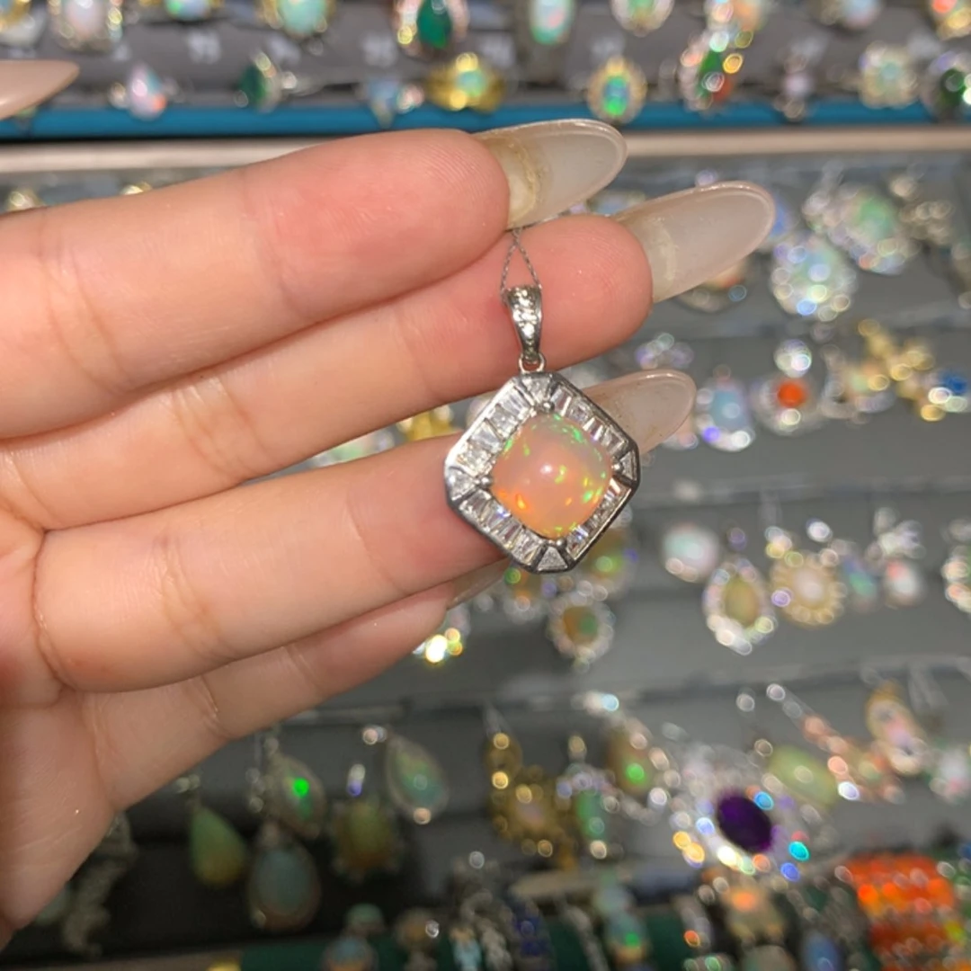 【闪购商品】欧泊银S925镶嵌欧泊吊坠l