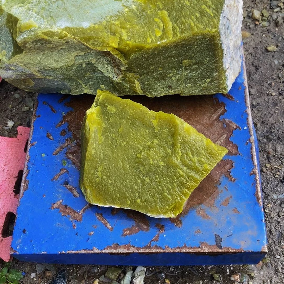 未镶嵌岫玉珠宝奇石王*扬