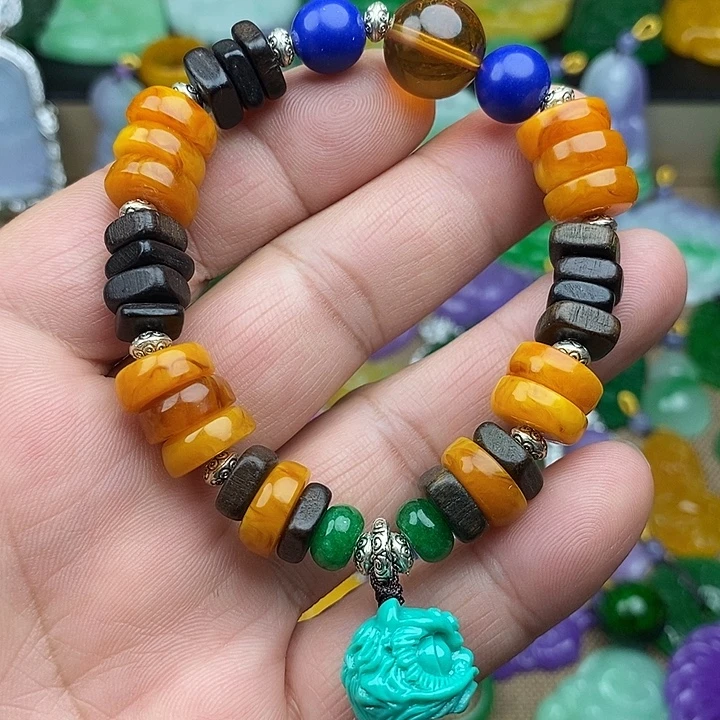 翡翠未镶嵌颈饰手串