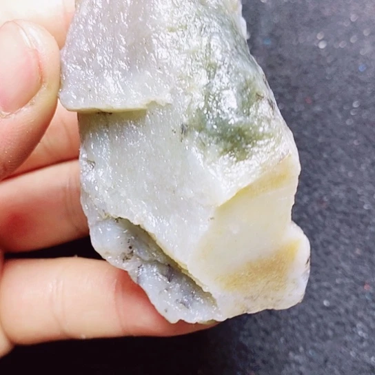 和田玉（糖玉）未镶嵌珠宝半成品