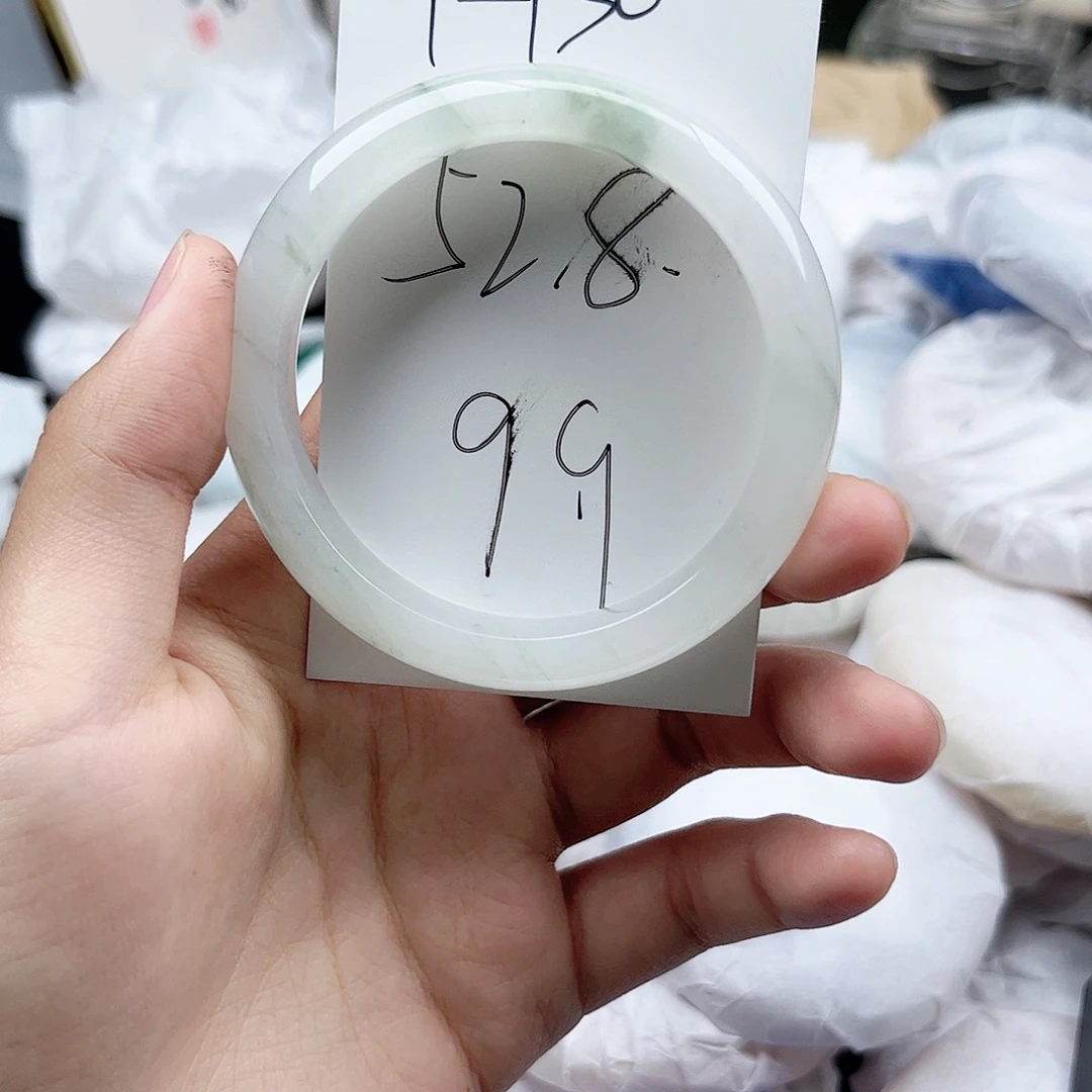 未镶嵌手镯石英质玉1.130