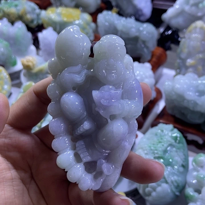 翡翠未镶嵌把件童子