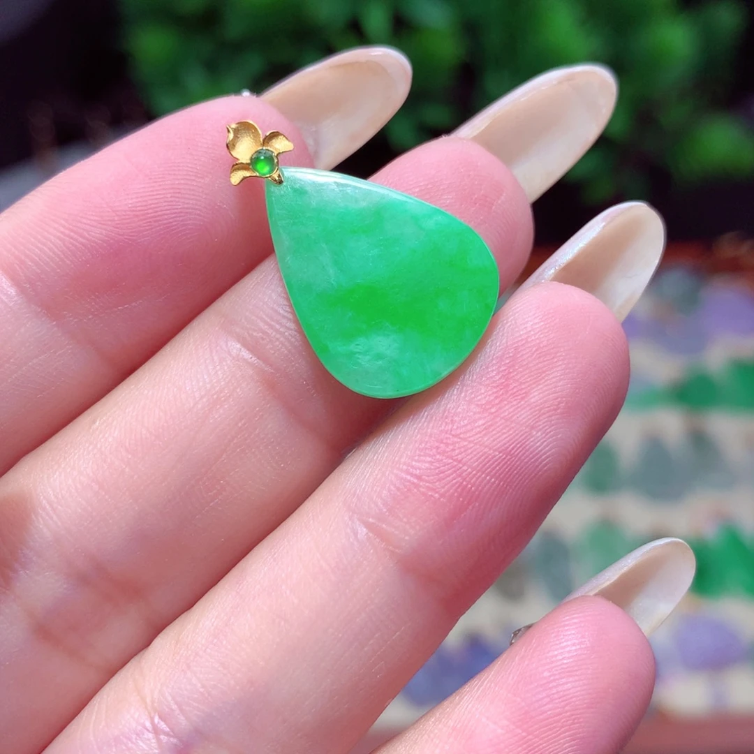 吊坠(不含链)18K金镶嵌翡翠