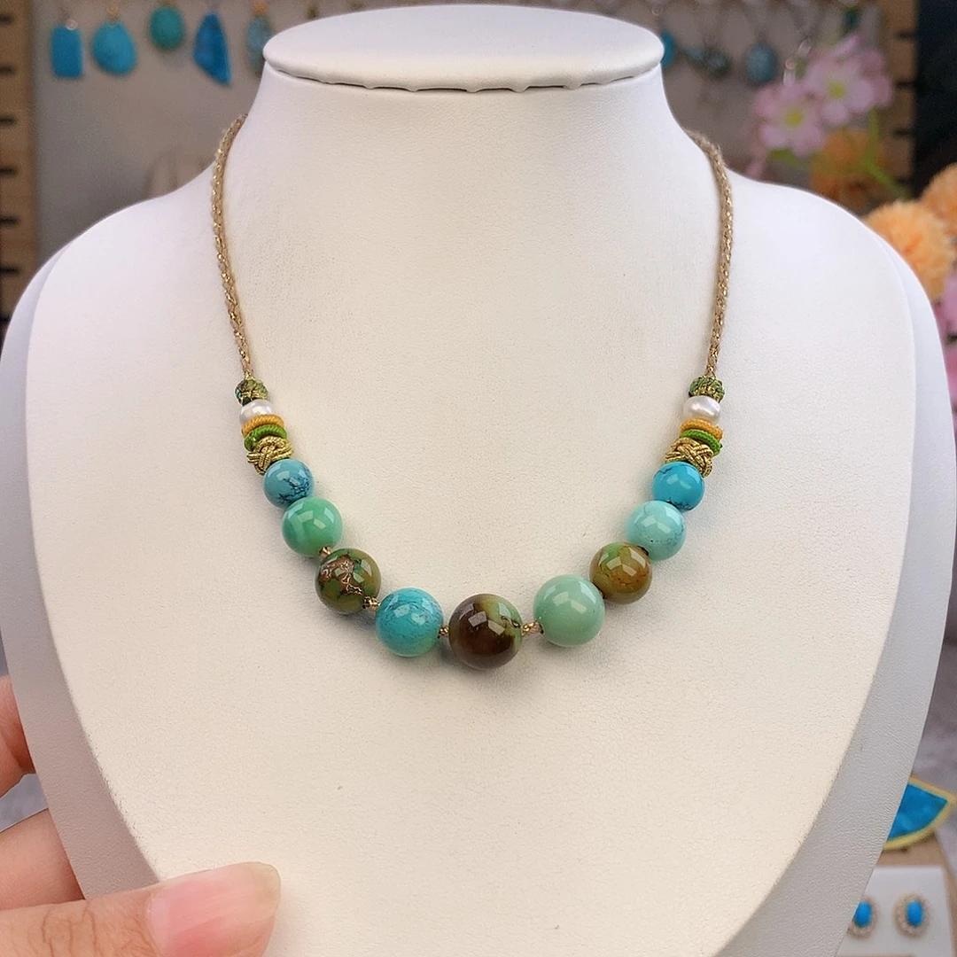 绿松石未镶嵌颈饰