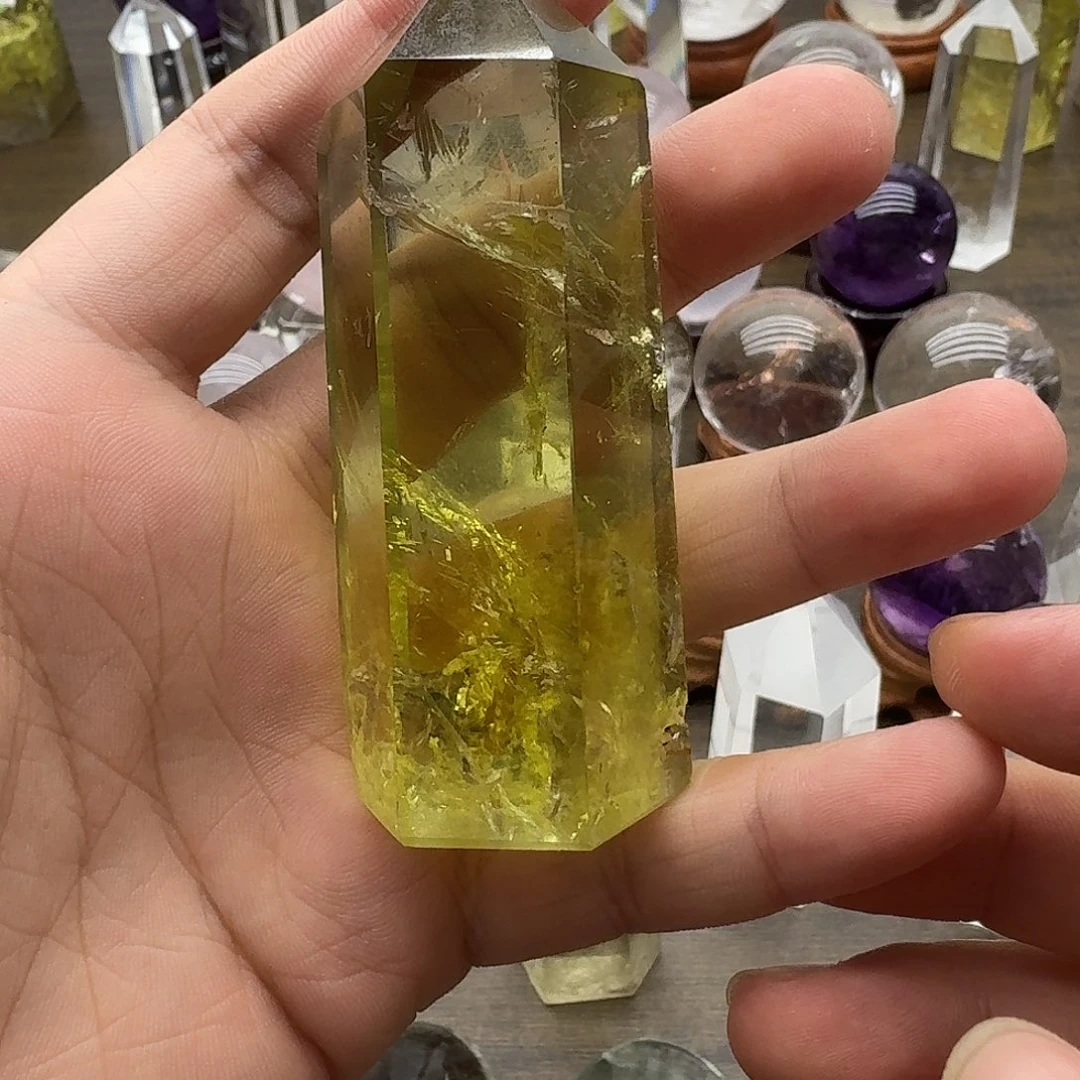 未镶嵌黄晶珠宝半成品