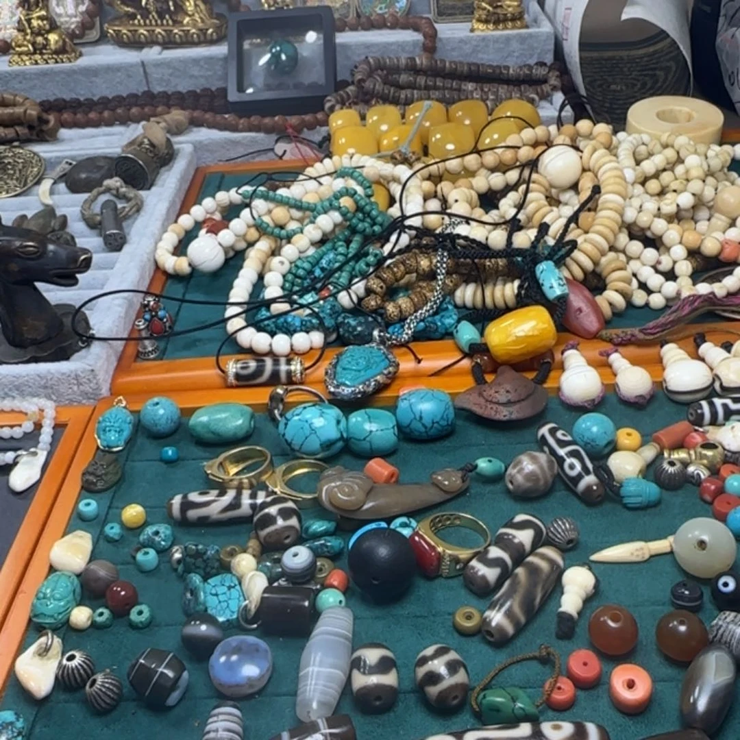 未镶嵌颈饰琥珀天然精美原矿蜜蜡