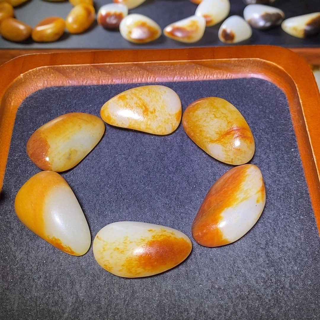 和田玉未镶嵌手串