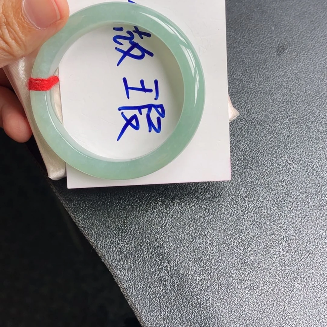 翡翠未镶嵌手镯手镯