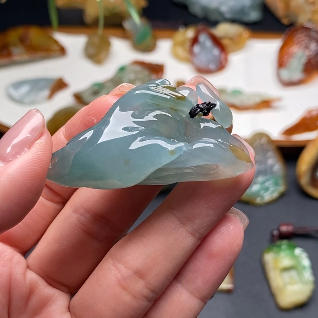 颈饰未镶嵌翡翠随型