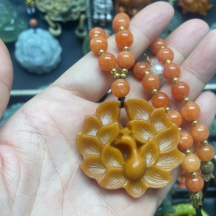 未镶嵌蛇纹石玉颈饰