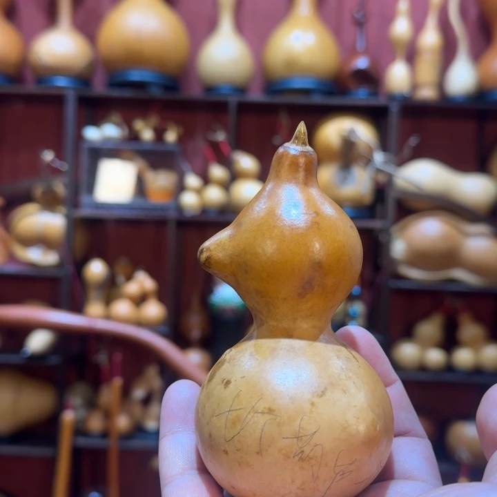 七***娃大叶紫檀（黑酸枝木类）