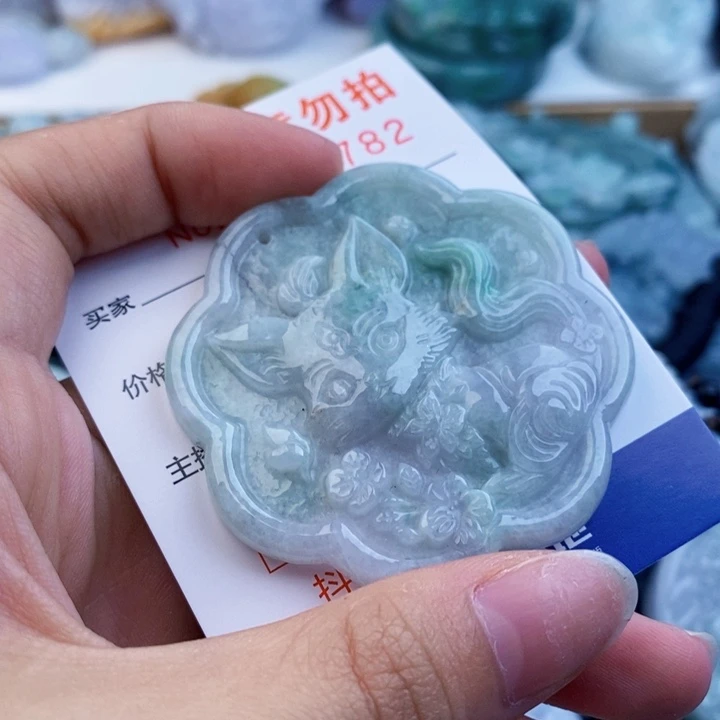 翡翠未镶嵌吊坠(不含链)