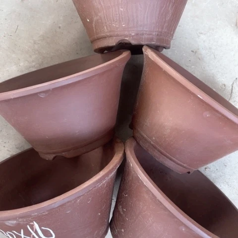 紫砂花盆100-5。   30-16