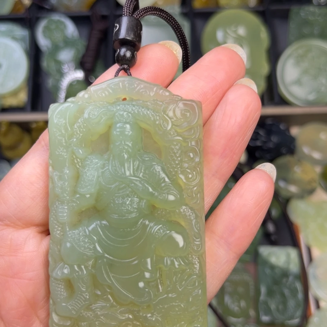 蛇纹石玉未镶嵌吊坠(赠链)
