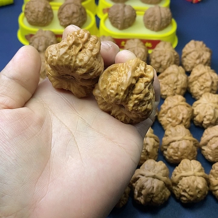 文玩核桃把件蛤蟆