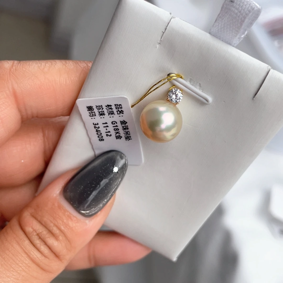 海水珍珠颈饰18K金镶嵌