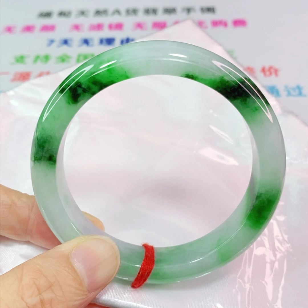 翡翠手镯未镶嵌57.8圈口正圈